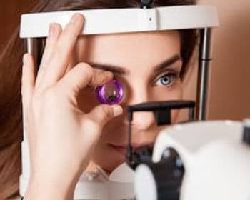 Avaliação do Fundo do Olho para Cirurgia de Catarata.