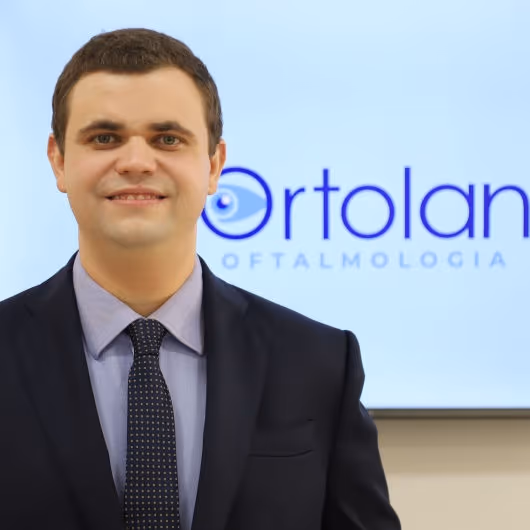 Dr. Lucca Ortolan Hansen